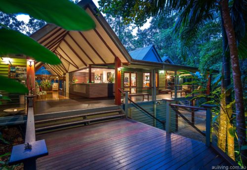 SilkyXOaksXLodge