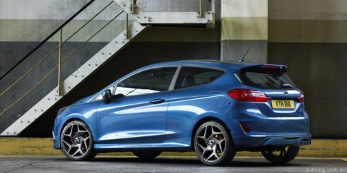 2017-Ford-Fiesta-ST_3
