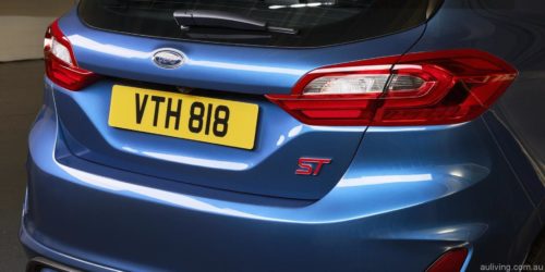 2017-Ford-Fiesta-ST_9