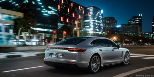 2017-Porsche-Panamera-Turbo-S-E-Hybrid-news-2