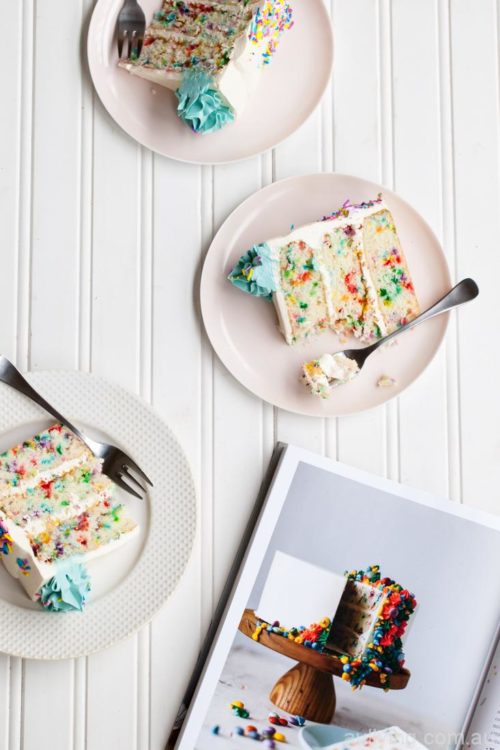 FunfettiXCakeXRecipeXwithXSprinklesXfromXMollyXonXtheXRange