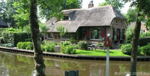Giethoorn, Holland, the town with no roads