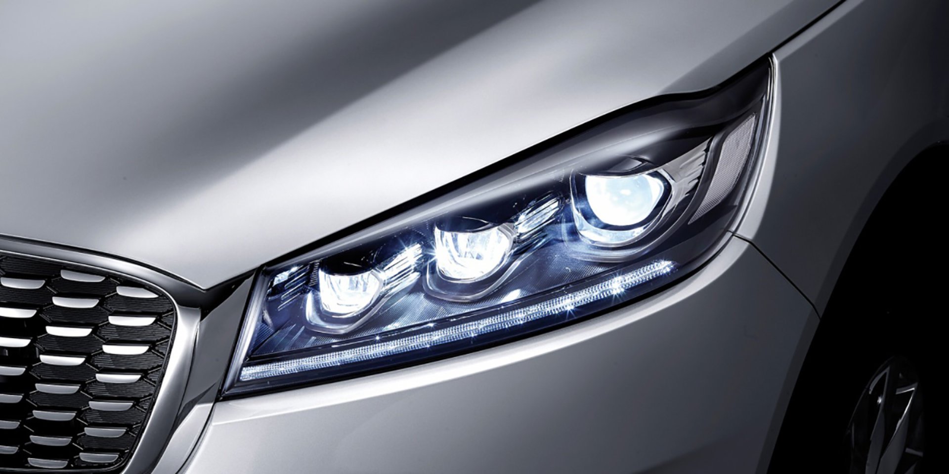 C:\Users\aueditor.KANZG\Desktop\Kia\2018-Kia-Sorento-facelift-09.jpg