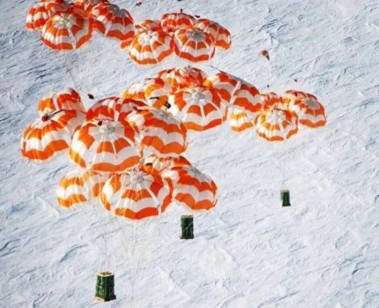 http://www.yeeyi.com/news/data/article/2017_12_06/2/pic_1512520683_68006.jpg