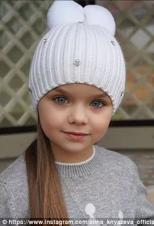 https://mmbiz.qpic.cn/mmbiz_jpg/XIo5icAdibUPKY9sO3iceoicsywT3icicA2r7z2ydNaFhlot2rgfibeMygiapicbKSWo2NHGLdAYaUtgLDE9vfeJNQguebQ/0?wx_fmt=jpeg