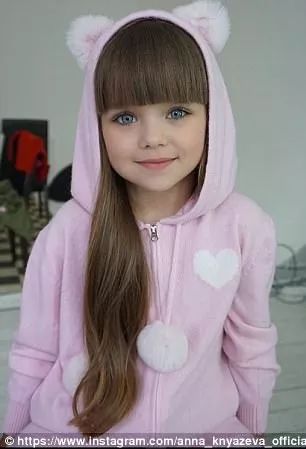 https://mmbiz.qpic.cn/mmbiz_jpg/XIo5icAdibUPKY9sO3iceoicsywT3icicA2r7zRcm3ianSoZ9bHicSUIibxOPoqwCLzY3ans2rymMQia731Mhwib8KD5hWmUQ/0?wx_fmt=jpeg