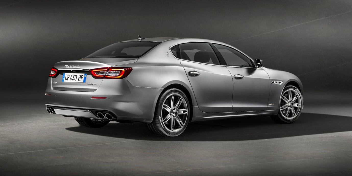 2018_Maserati_Quattroporte_S_GranLusso_MY18_0002.jpg