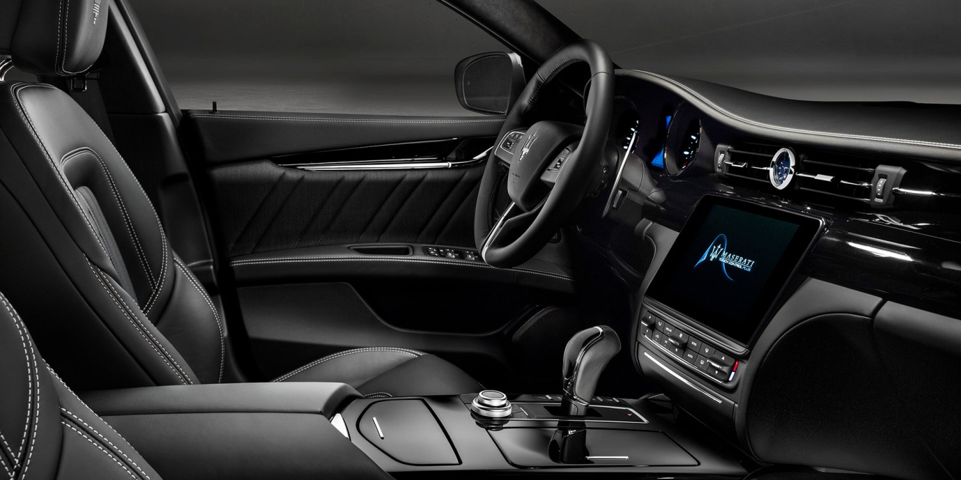 2018_Maserati_Quattroporte_S_GranLusso_MY18_Interior_0001.jpg