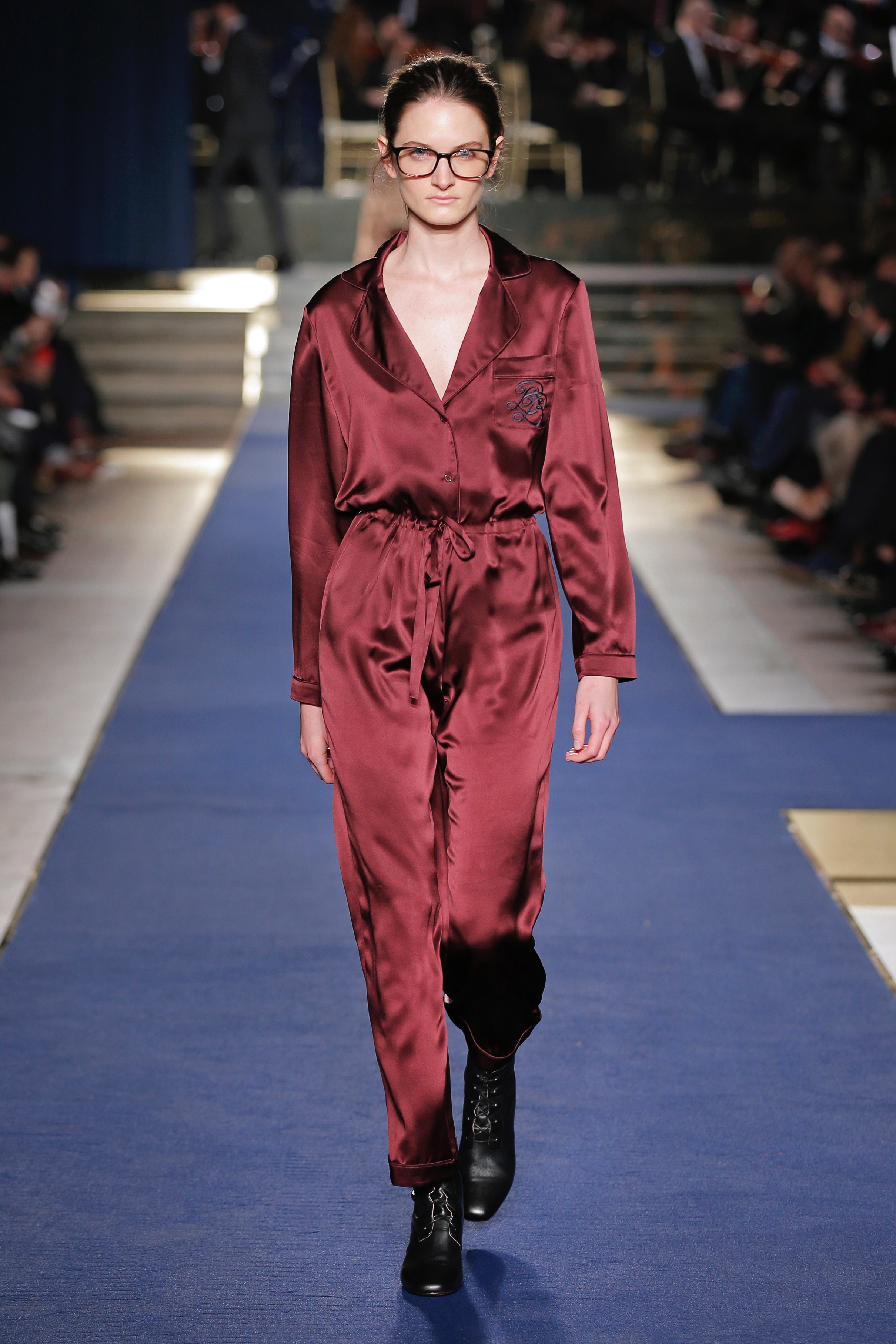 ../Downloads/wetransfer-6a7405/2018_BrooksBrothers_looks_27.jpg