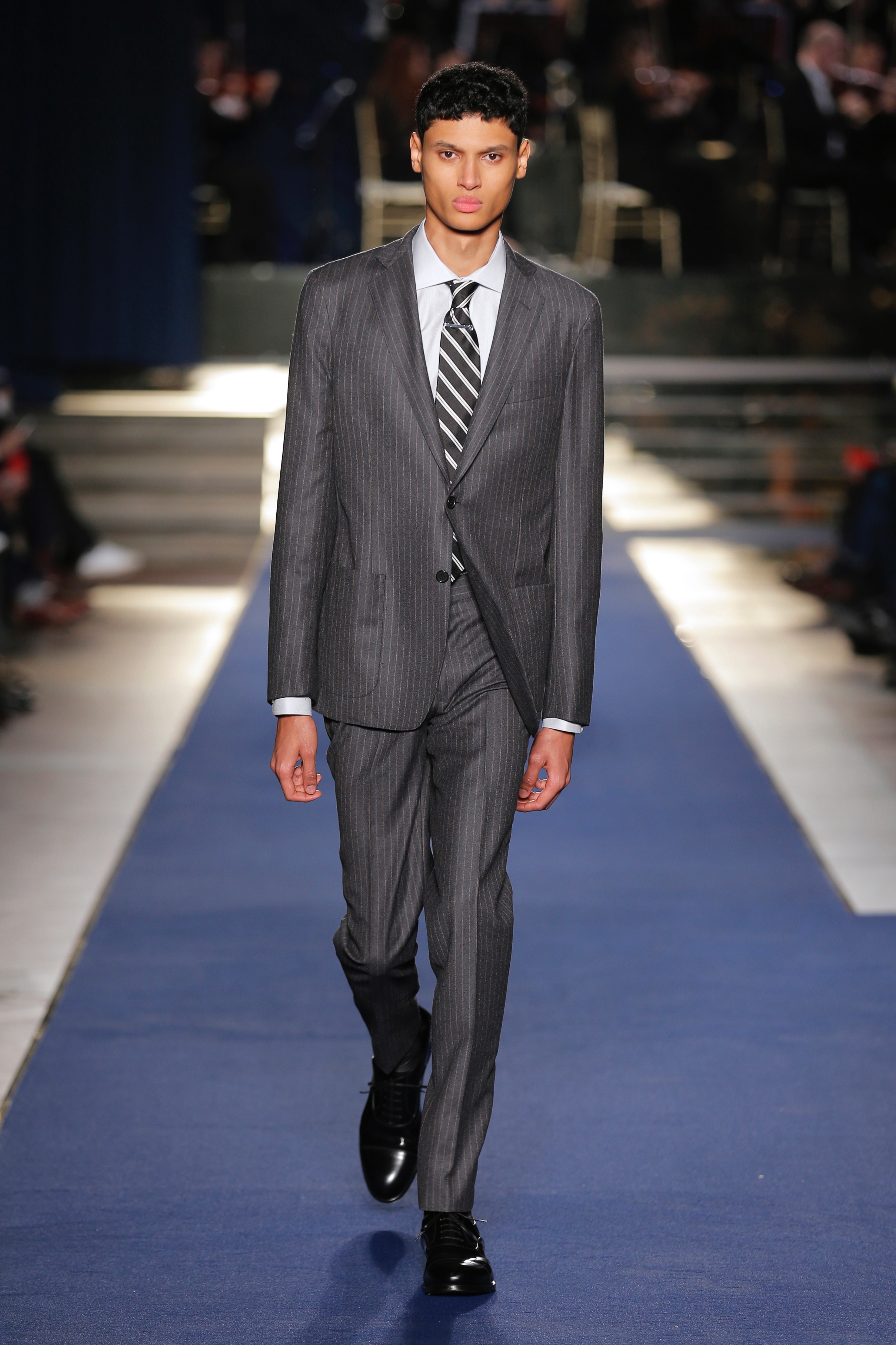 ../Downloads/wetransfer-6a7405/2018_BrooksBrothers_looks_12.jpg