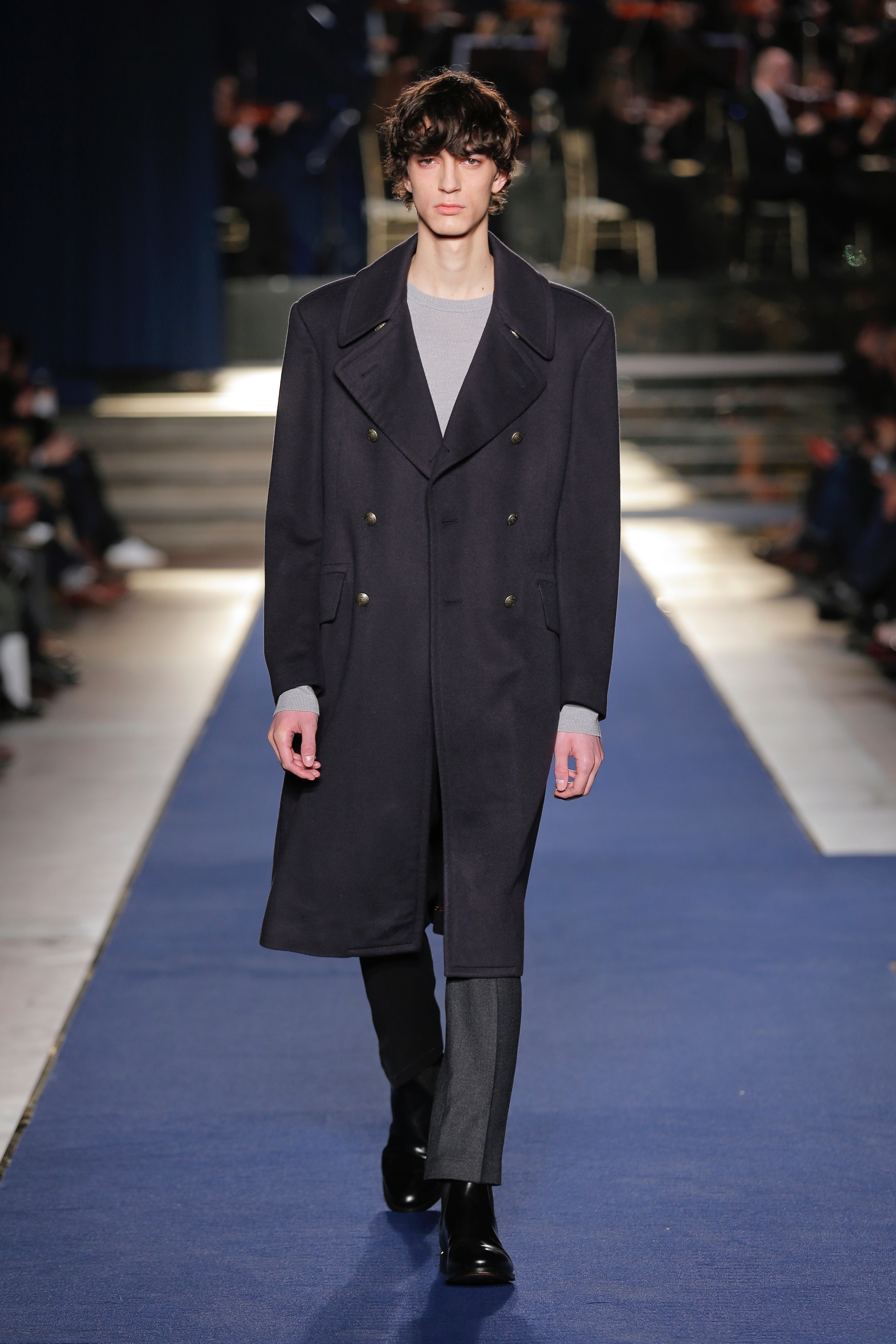 ../Downloads/wetransfer-6a7405/2018_BrooksBrothers_looks_11.jpg
