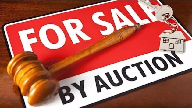 auction-e1502436105265.jpg