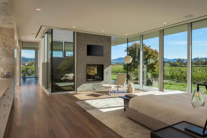 8 St. Helena Vineyard Estate