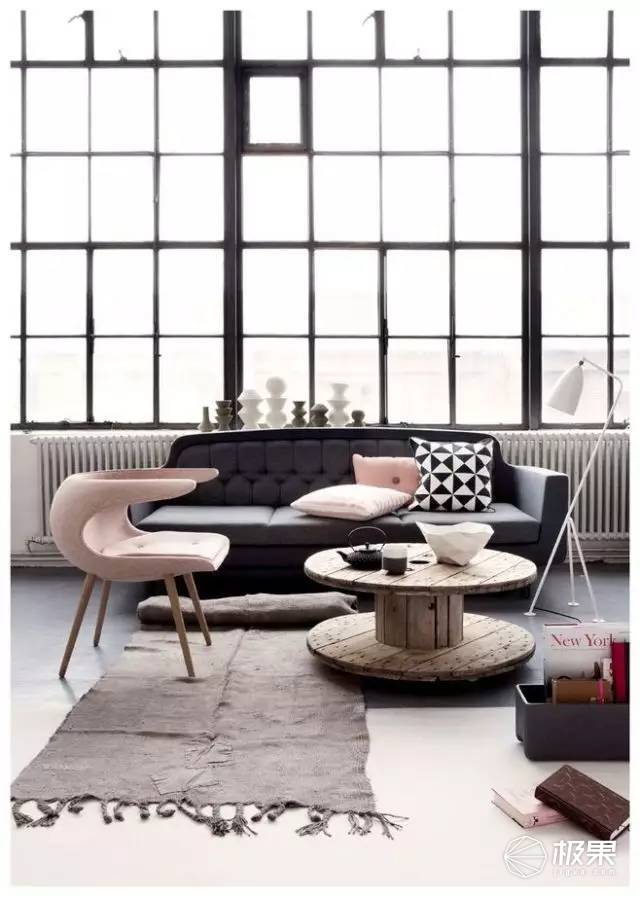http://n.sinaimg.cn/fashion/crawl/20170623/M15K-fyhneam0074095.jpg