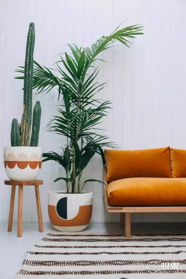 http://n.sinaimg.cn/fashion/crawl/20170623/PqBF-fyhneam0074151.jpg