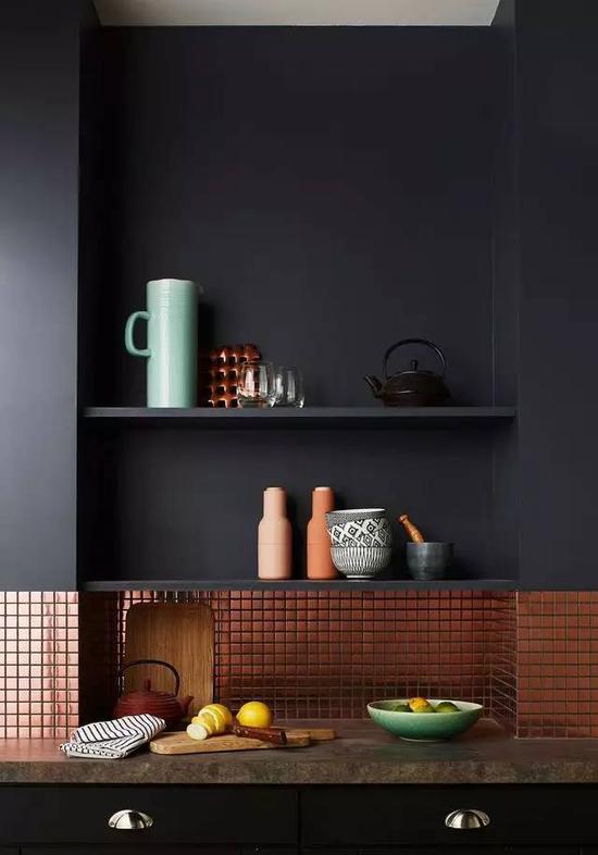 http://n.sinaimg.cn/fashion/crawl/20171117/gVIT-fynwnwt7211356.jpg