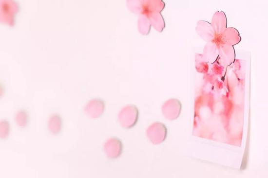 http://n.sinaimg.cn/fashion/crawl/w550h366/20180102/m3BG-fyqefvx1278942.jpg
