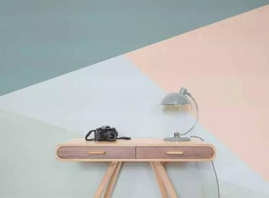 http://n.sinaimg.cn/fashion/transform/20170612/7ka5-fyfzfyz3371188.jpg