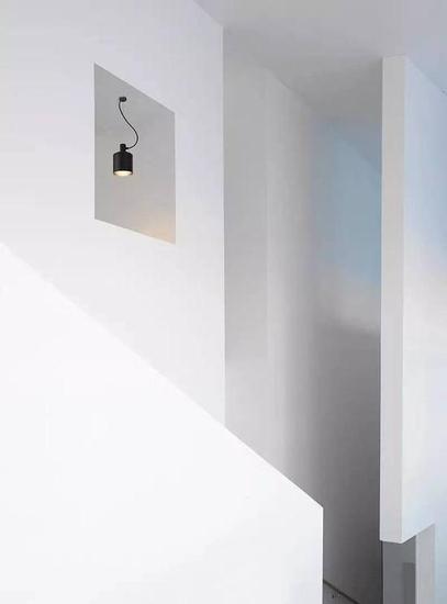 http://n.sinaimg.cn/fashion/transform/20170616/zRrK-fyhfxph1138009.jpg