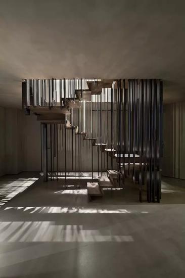 http://n.sinaimg.cn/fashion/transform/20170719/5gtV-fyiakwm1422945.jpg