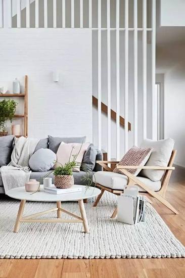 http://n.sinaimg.cn/fashion/transform/20170906/ce-6-fykpysa3611845.jpg
