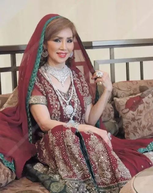 http://www.yeeyi.com/news/data/article/2018_04_17/3/pic_1523952888_22941.jpg