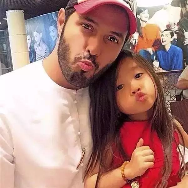 http://www.yeeyi.com/news/data/article/2018_04_17/9/pic_1523952924_16733.jpg