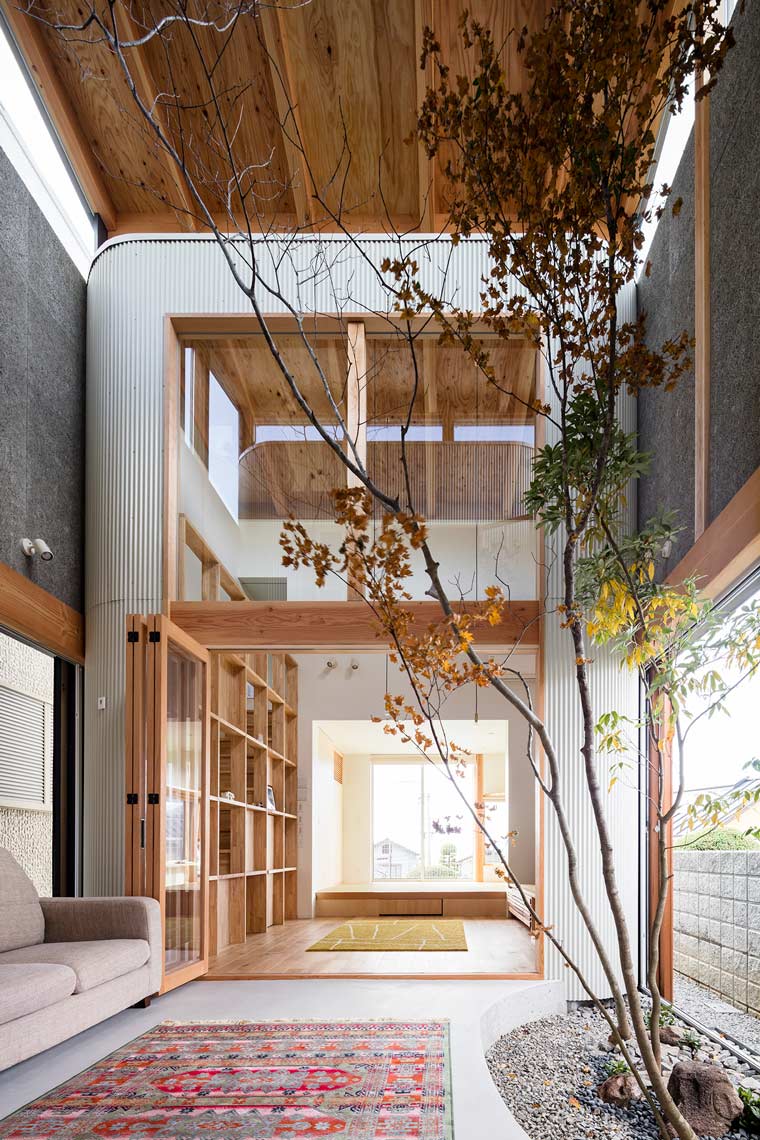 日本極簡風住宅自然樹