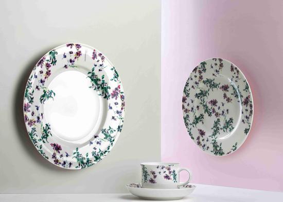 Blumarine 餐具及紡織家居系列