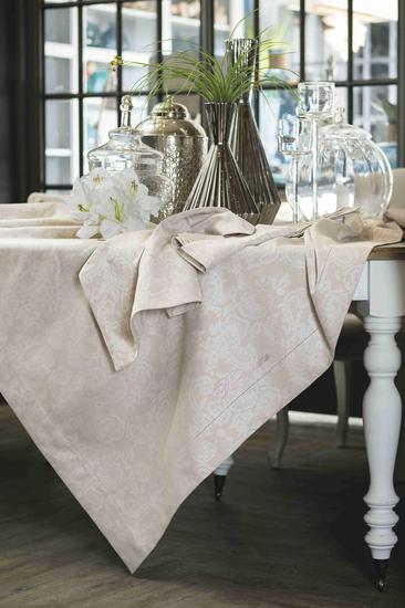 Blumarine 餐具及紡織家居系列