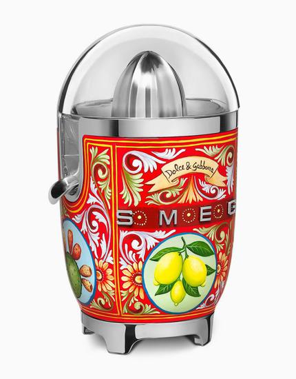 Dolce & Gabbana X Smeg 聯名的sicily is my love 系列