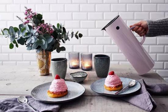 http://n.sinaimg.cn/fashion/crawl/116/w550h366/20180502/-egi-fzyqqip8204339.jpg