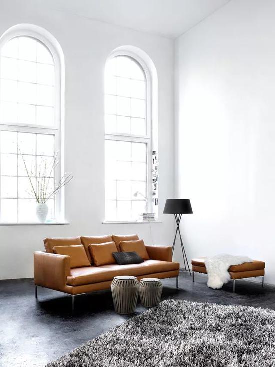 http://n.sinaimg.cn/fashion/crawl/483/w550h733/20180502/xWh_-fzyqqip8204020.jpg