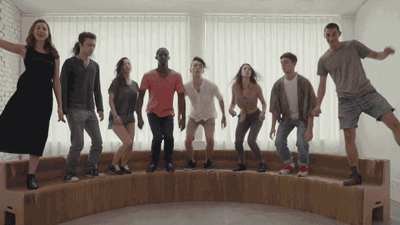 http://n.sinaimg.cn/fashion/gif_image/625/w400h225/20180329/geDj-fyssmmc2970465.gif