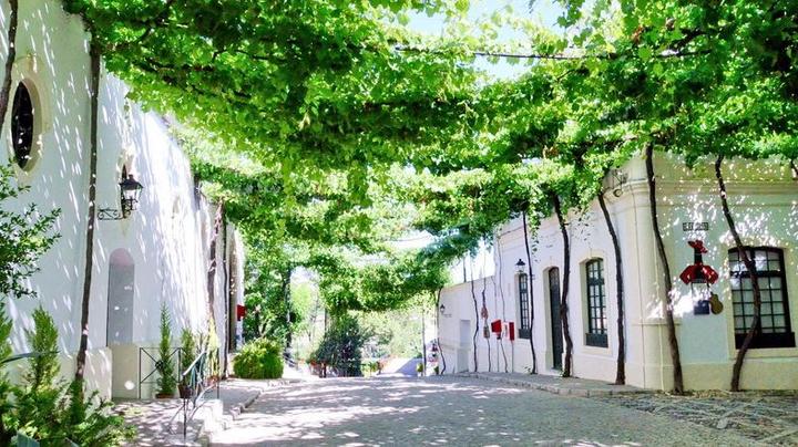 http://www.52hrttpic.com/image/infoImage/201805/01/D1524811407776.jpeg?720x404