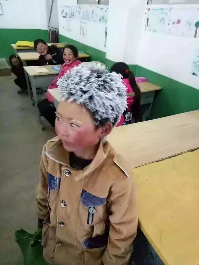 https://mmbiz.qpic.cn/mmbiz_jpg/8DoQ2HTrG9zW44p2xd3Iz4ozwNR7zeKDn6ULehjZcbPUA5A6nXUNnaA708GBvba25a5BEHVAwFicTuJq3mRzPSw/640?wx_fmt=jpeg