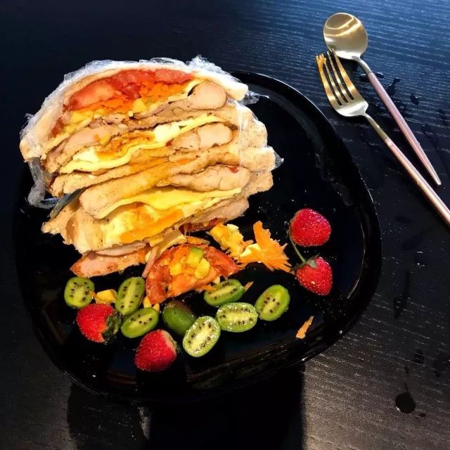 https://mmbiz.qpic.cn/mmbiz_jpg/Pr7lbn2DludFLBVo0yq55XnUkRU6lk9iaic4qicU2T2hSQX7PhVuByhBEr2w8ibvFMMgBYiaGibibdjzjXJtSCZYvpppg/640?wx_fmt=jpeg