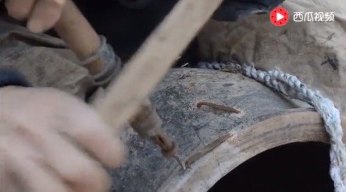 锔瓷粗活多以锔补民间生活用品为主；锔瓷细活，多为达官贵族服务，所使用的工具较为小巧精致。