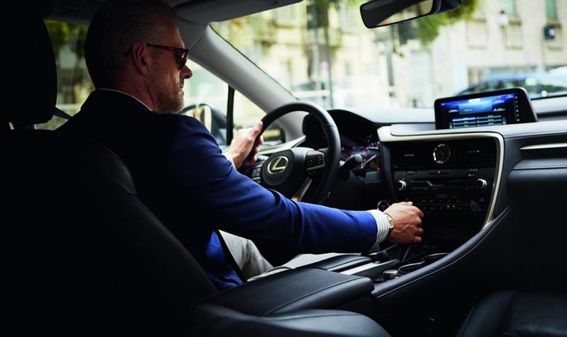 Z:\598-20180609\Draft\598-Car Guide\RX\P0DHvywiY1c62SY.jpg