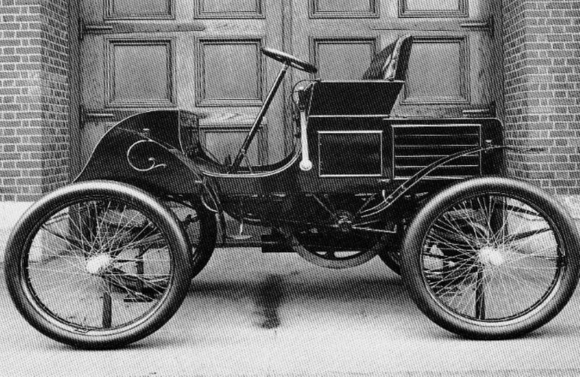 Z:\598-20180609\Final\B Section\B38-40 Car-Oliver\first-car-ever-made-in-the-world.jpg