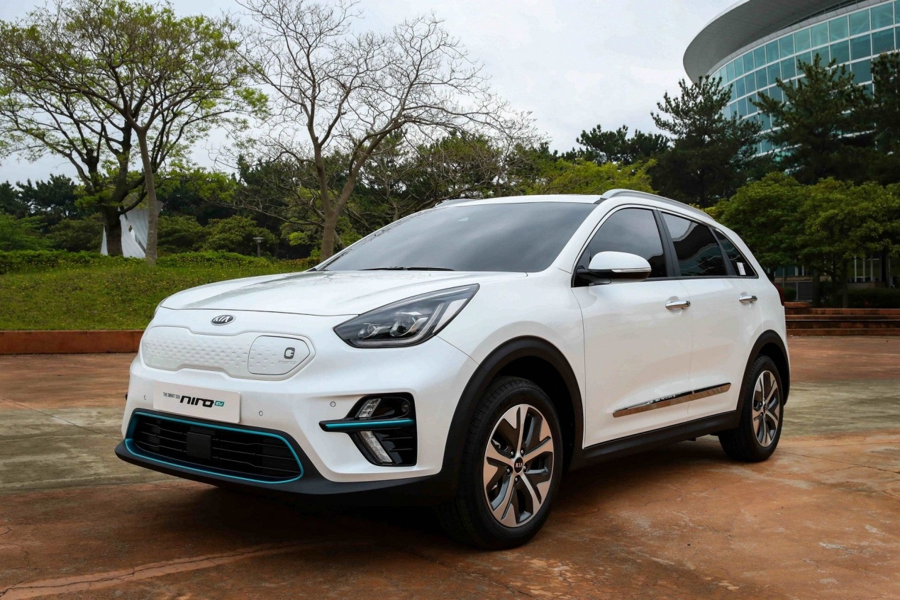 Z:\599-20180616\Draft\599-Car Guide\kia\5aec0ca7ec05c4783a000022.jpg
