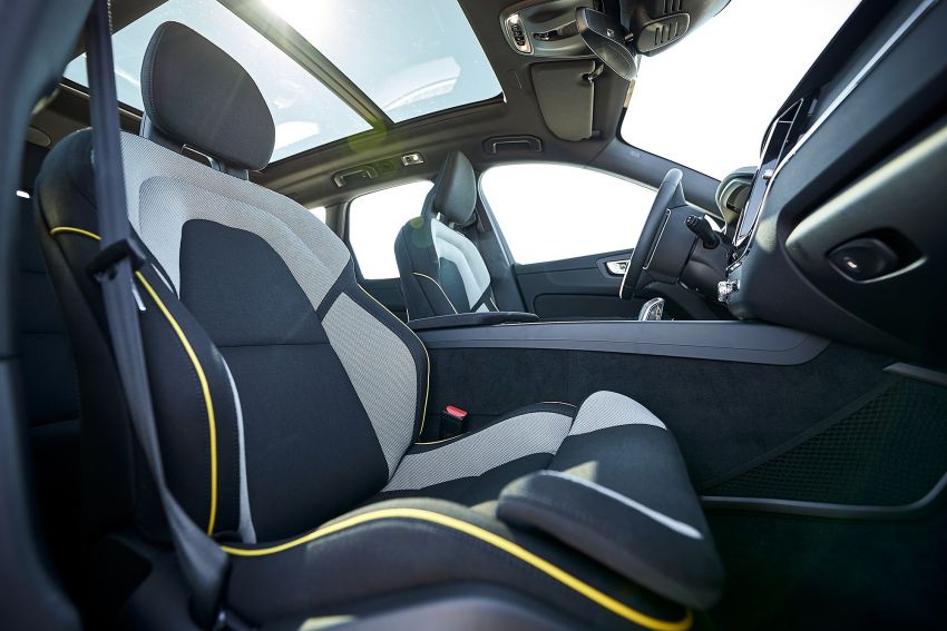 Z:\601-20180630\Draft\601-Car Guide\Volvo\Volvo-XC60-recycled-plastics-4-850x567.jpg
