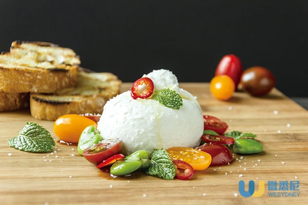 burrata-with-fava-bean-tomatoes-and-mint-2-of-6
