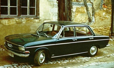 Z:\602-20180707\Draft\602-Car Guide\汽車品牌故事\1965年至1972年間生產的奧迪F103.jpg