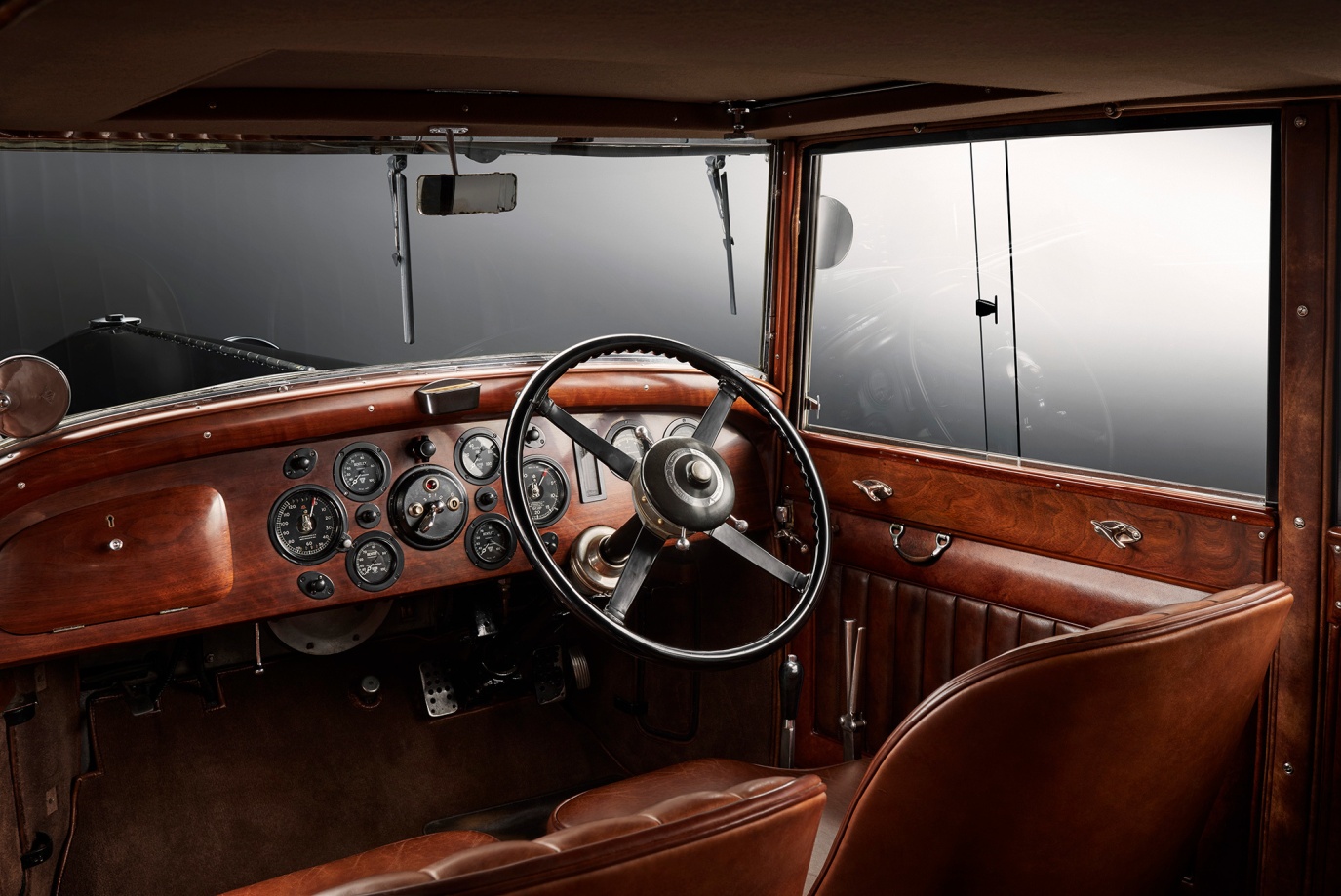 Z:\605-20180728\Draft\605-Car Guide\Bently\5b486ed2ec05c4c7520000d7.jpg