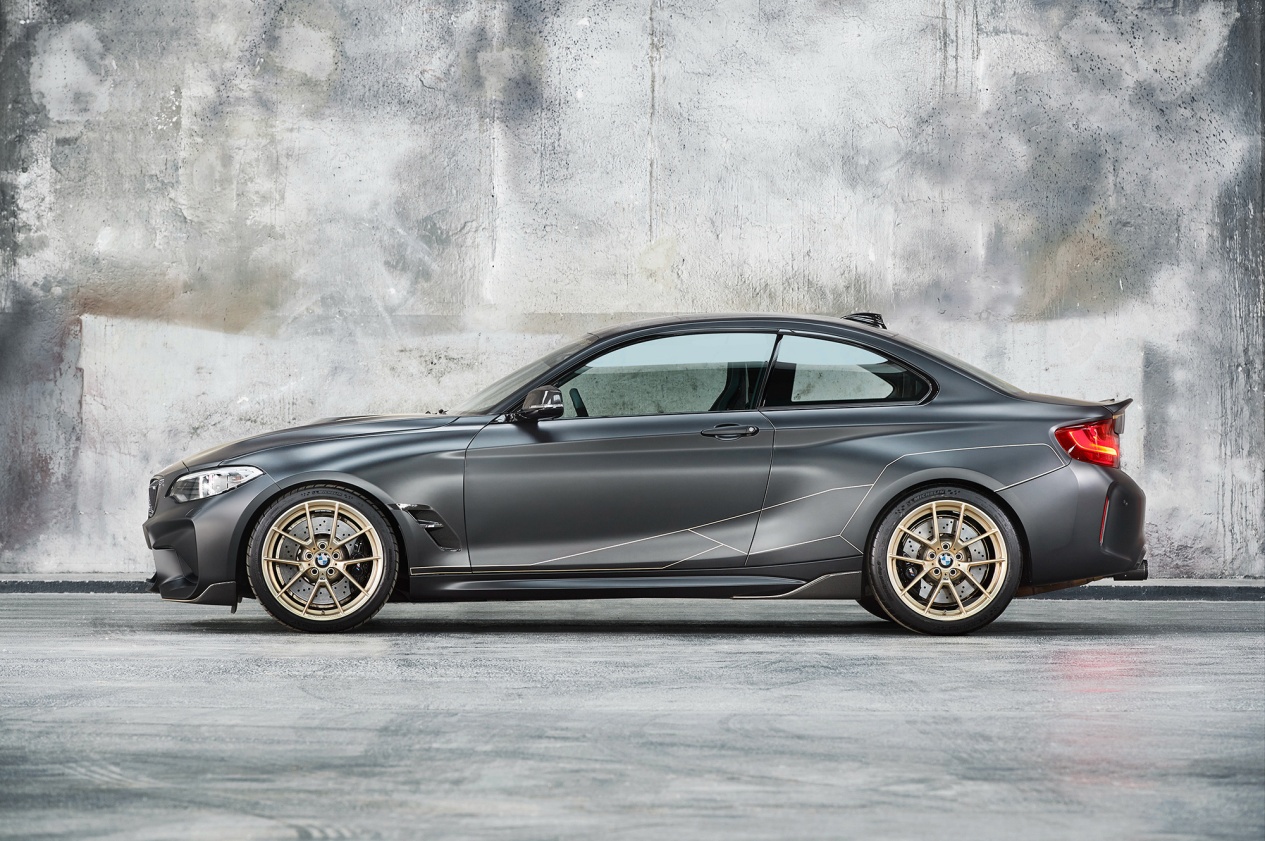 Z:\605-20180728\Draft\605-Car Guide\bmw\5b46ffb9ec05c488030000cd.jpg
