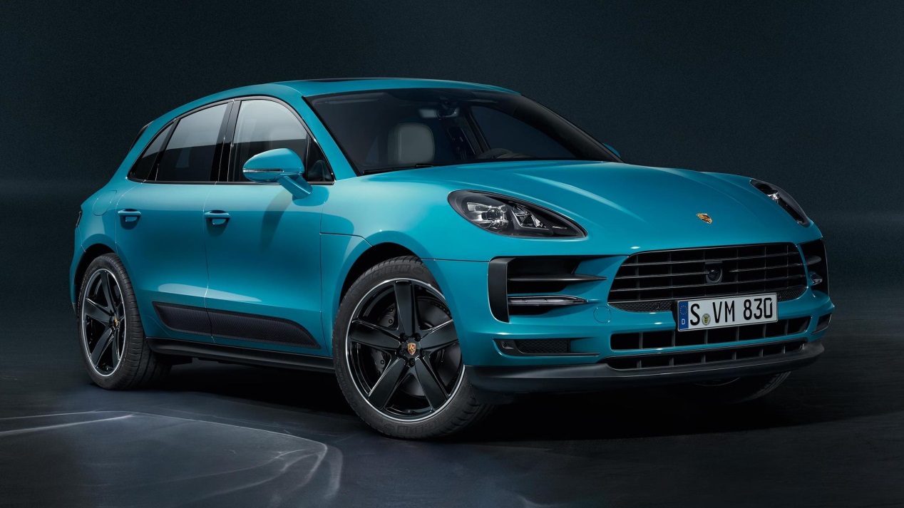 C:\Users\user\Desktop\11\606-Car Guide\porsche-touban\5b58649eec05c4e36e00006e.jpg