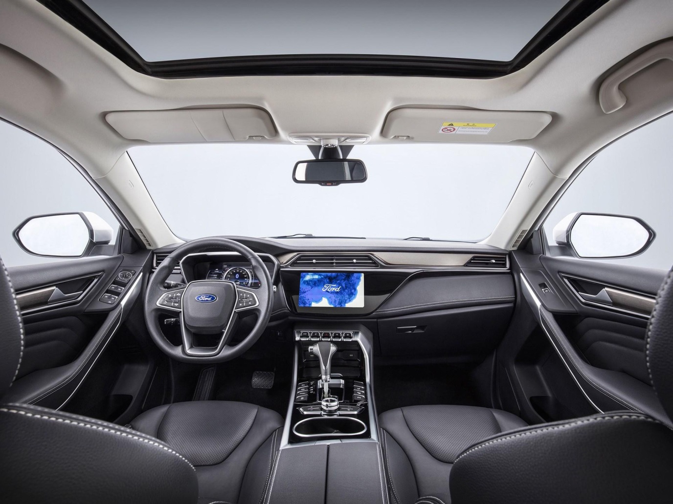 C:\Users\user\Desktop\新增資料夾\20180815 to Mia\608-Car Guide\ford\5b6ad402ec05c48112000012.jpg