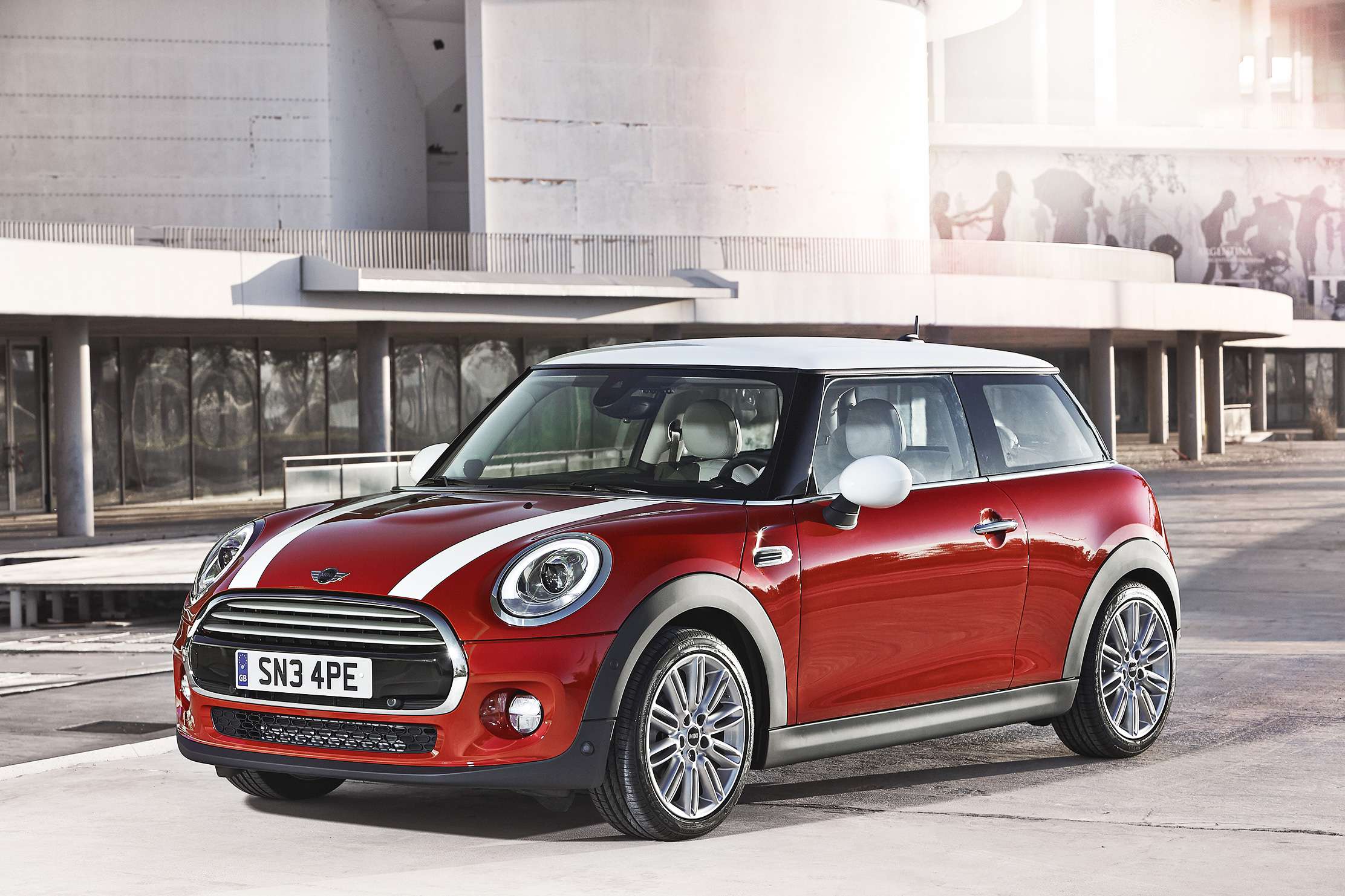 C:\Users\user\Desktop\新增資料夾\607-Car Guide\_齪嘟岈\Marken_MINI_Cooper_3_Door.jpg
