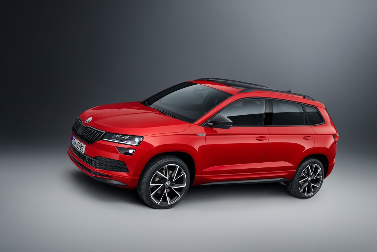 C:\Users\user\Desktop\新增資料夾\607-Car Guide\karoq\5b62d164ec05c4377800002f.jpg